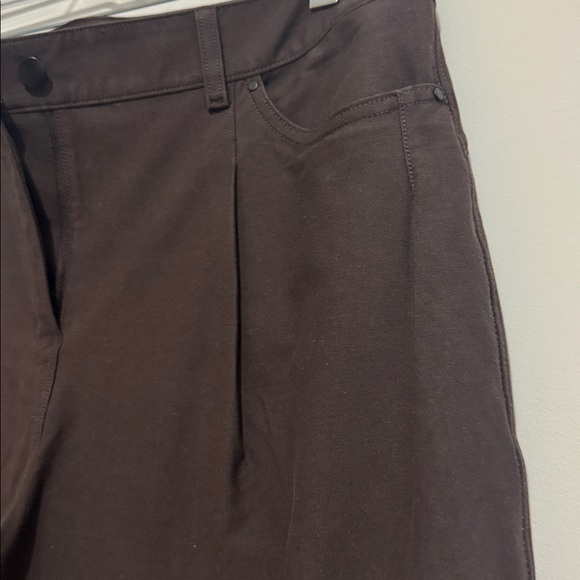 LULULEMON Like New Citysleek mid-rise barrel leg pants light utilitech espresso - Picture 3 of 10